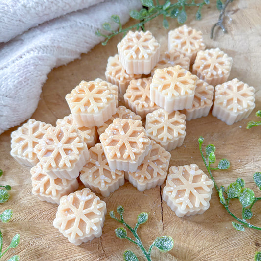 Amber & Warm Wool | Snowflake Wax Melts